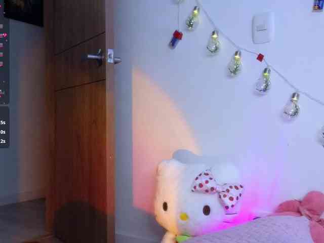 Kitty-Roses webcam
