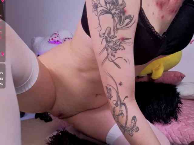 Kitty-Roses webcam