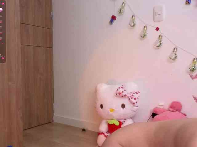 Kitty-Roses webcam
