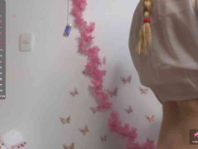 Kitty-Roses webcam