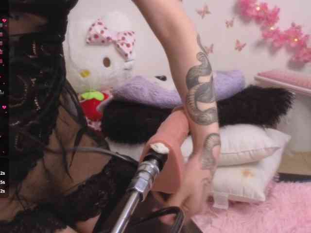 Kitty-Roses Kitty-Roses