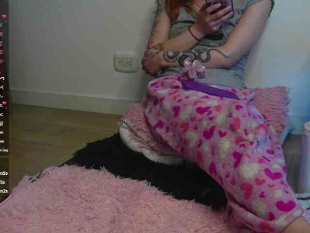 Kitty-Roses webcam