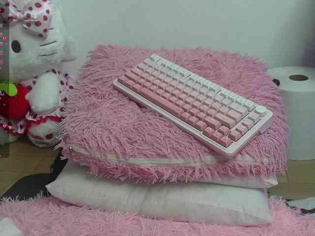 Kitty-Roses webcam