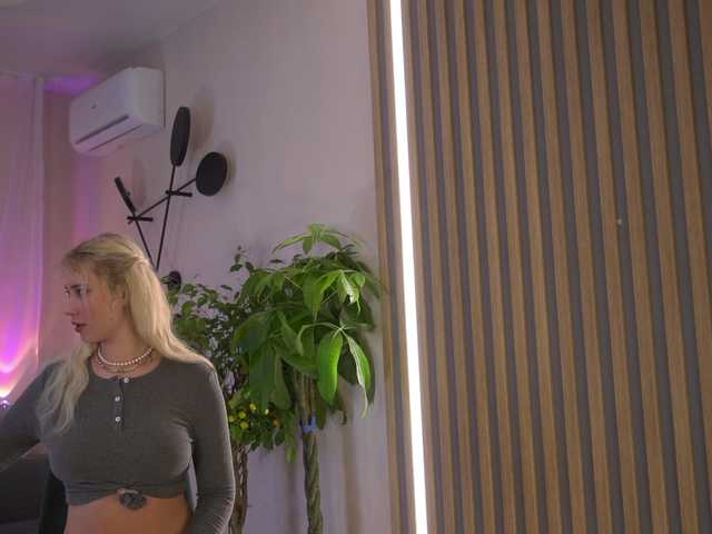 kateline's BongaCams show and profile