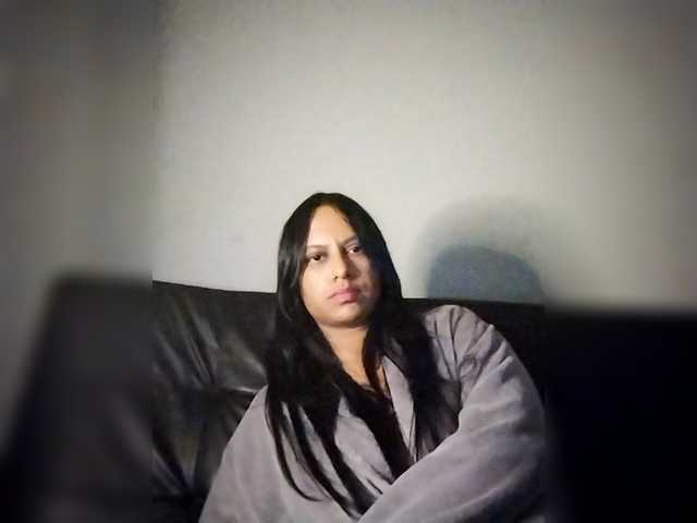 swaness10's BongaCams show and profile