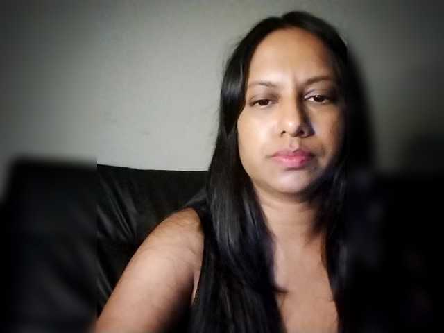 swaness10's BongaCams show and profile