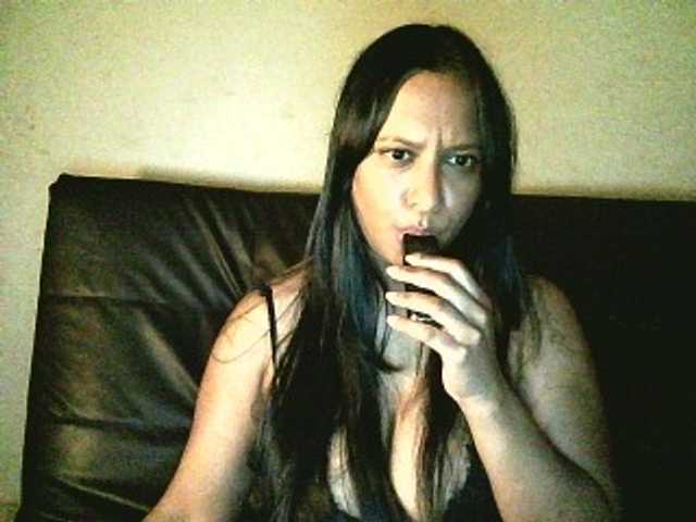 swaness10's BongaCams show and profile