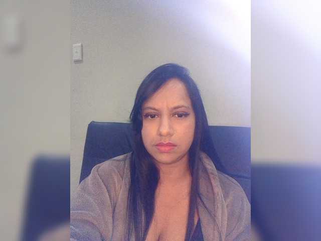 swaness10's BongaCams show and profile