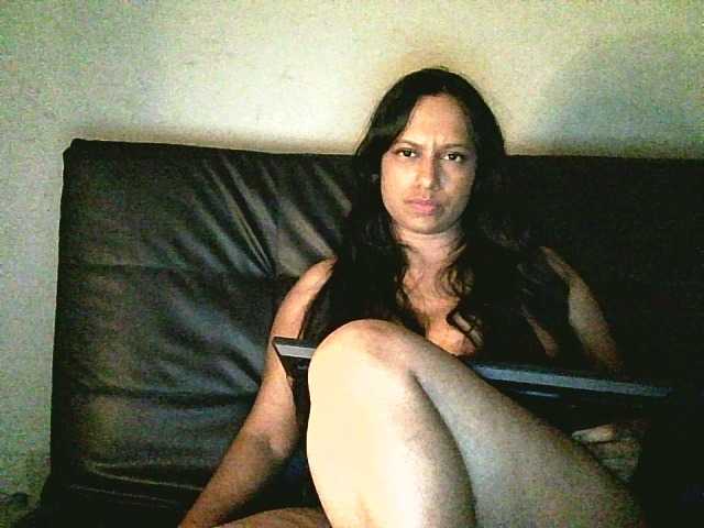 swaness10's BongaCams show and profile