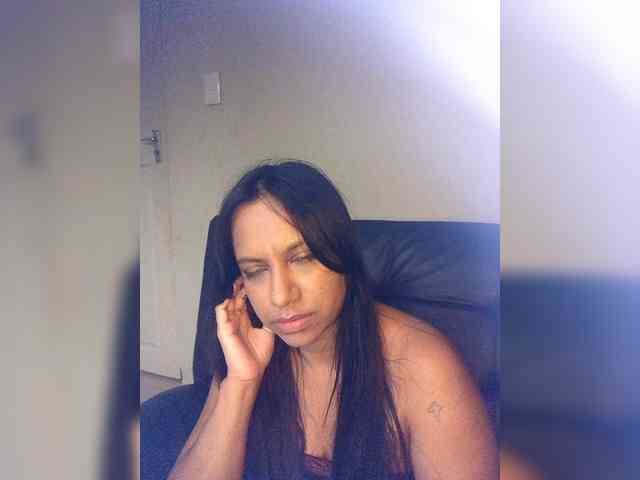 swaness10 Live Webcam on BongaCams