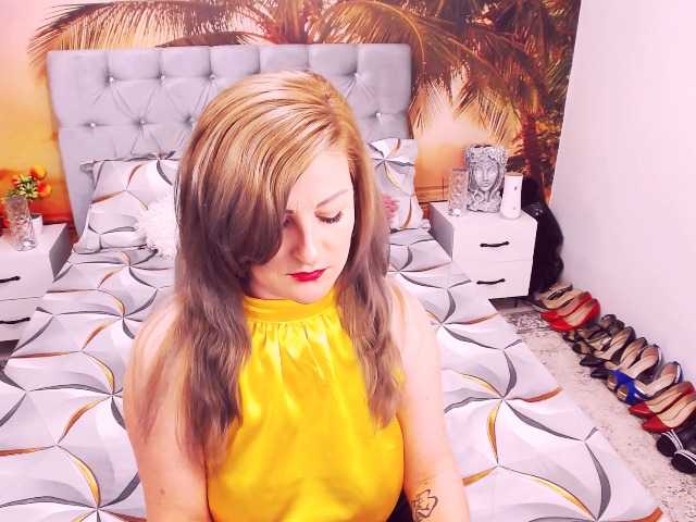 eviajoness's BongaCams show and profile