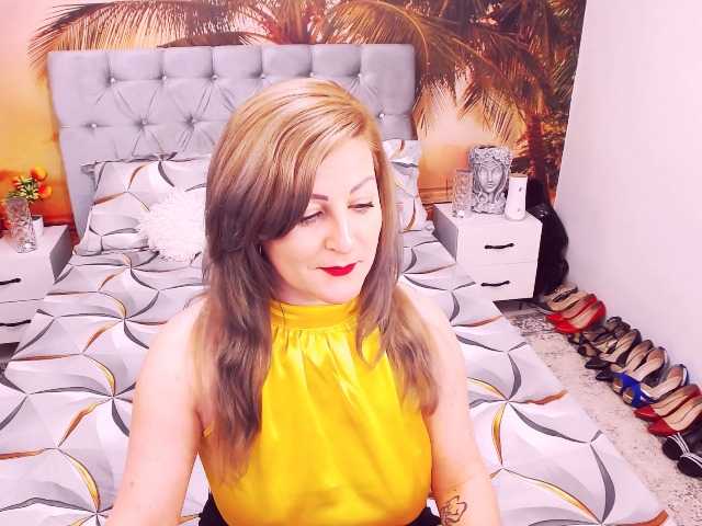 eviajoness's BongaCams show and profile