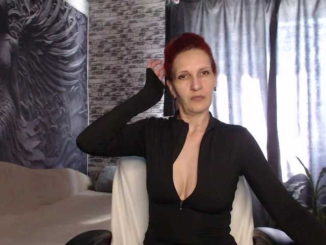 Colibri-'s BongaCams show and profile