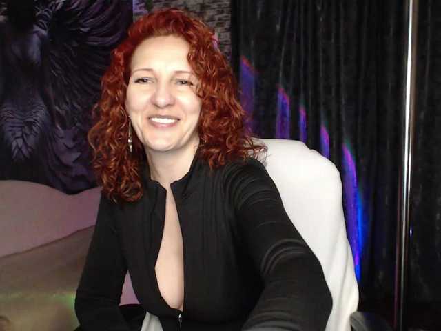 Colibri-'s BongaCams show and profile