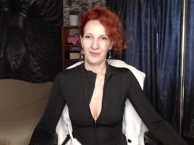 Colibri-'s BongaCams show and profile