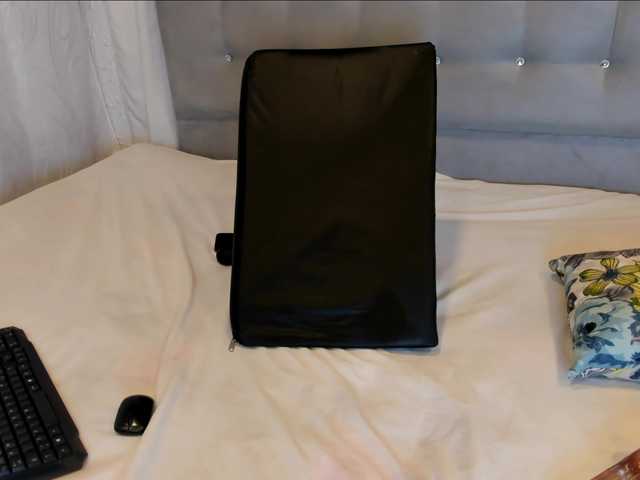 xionelagatee's BongaCams show and profile