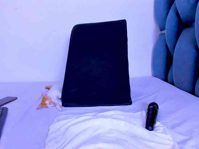 xionelagatee webcam