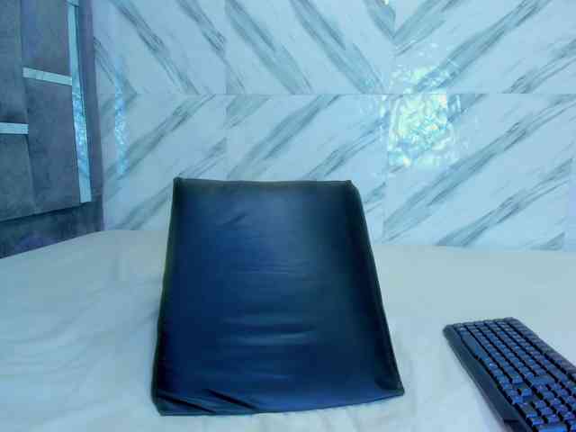 xionelagatee webcam