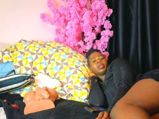 Assiology's BongaCams show and profile