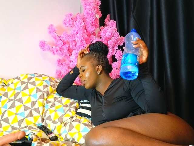 Assiology's BongaCams show and profile