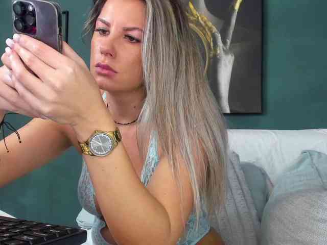 KristalJessika webcam