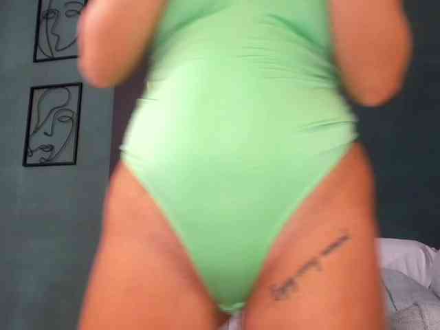 KristalJessika webcam