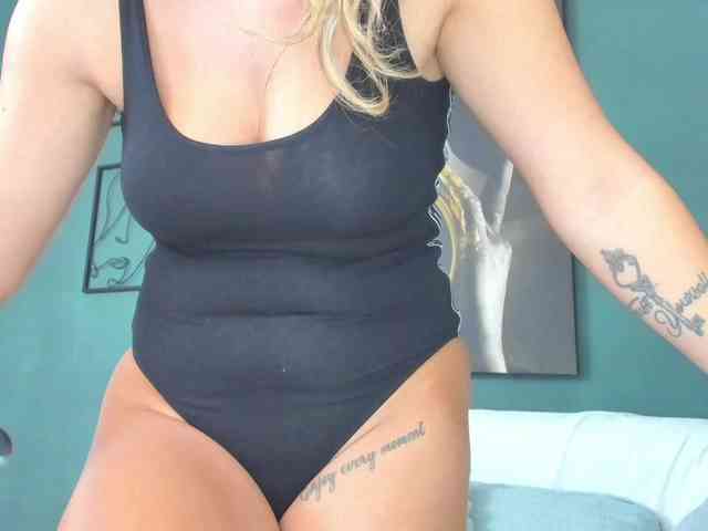 KristalJessika webcam