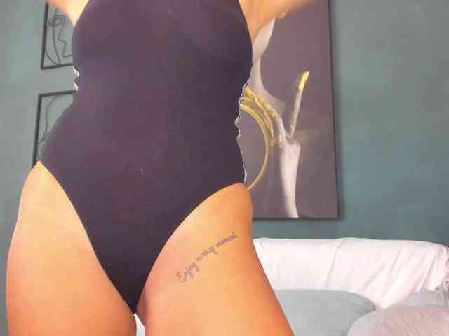 KristalJessika webcam