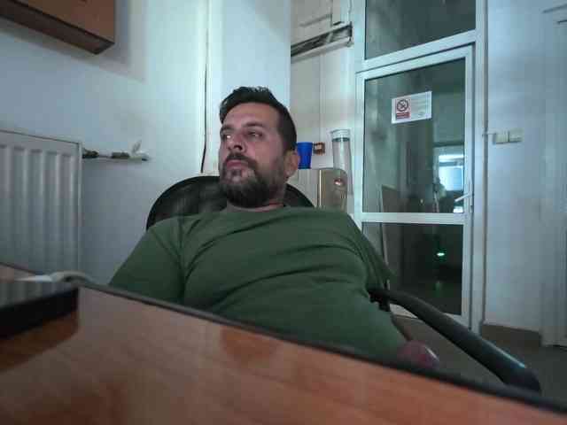TARKAN19X Live Webcam on BongaCams