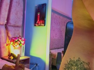KarlieNaugthy Porn Show