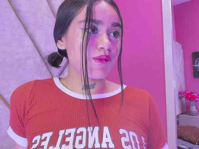 KarlieNaugthy webcam
