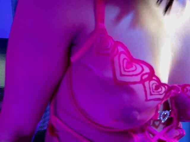 KarlieNaugthy webcam