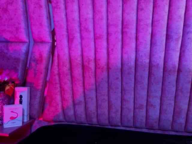 KarlieNaugthy webcam