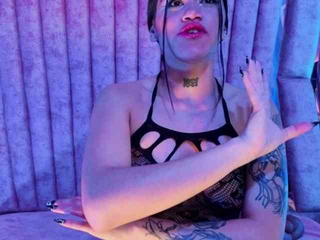 KarlieNaugthy webcam