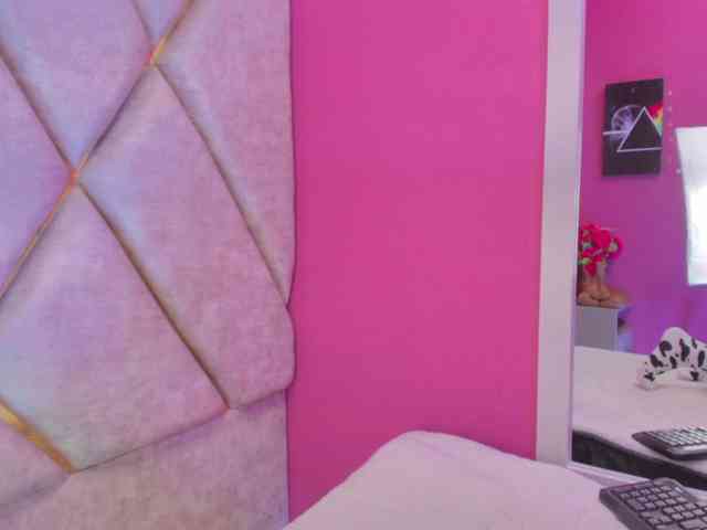KarlieNaugthy webcam