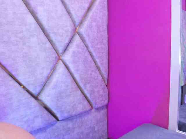 KarlieNaugthy webcam