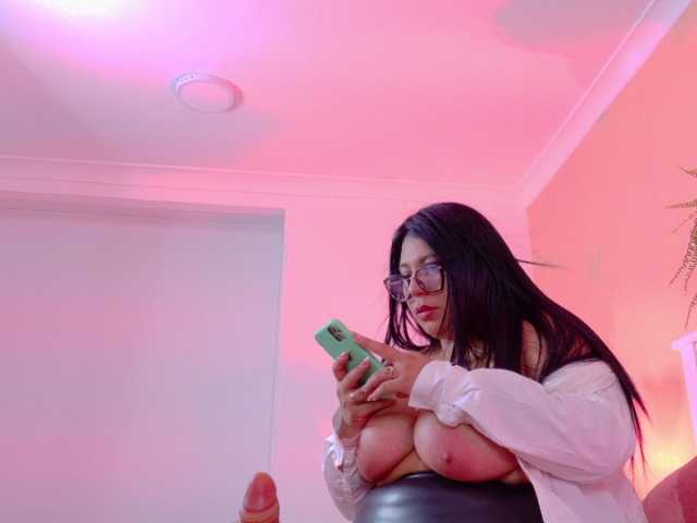 Kendalmiller's BongaCams show and profile