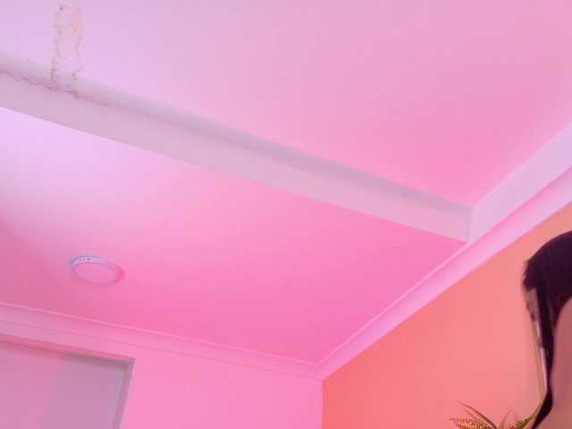 le modèle Kendalmiller est en webcam porno dans un show sur le site bongacams, il possède les tags suivants: Latino/Hispanic,Brunette,Shaved