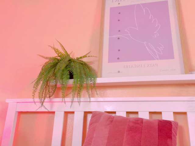 Kendalmiller live cam profile