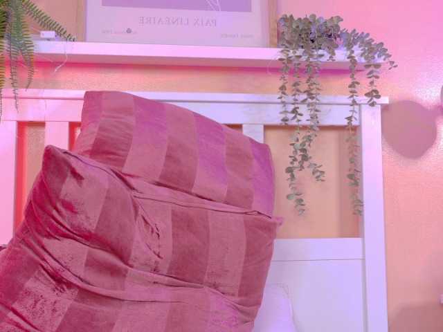 Kendalmiller's BongaCams show and profile