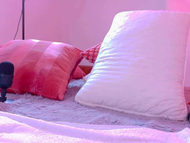 Kendalmiller's BongaCams show and profile