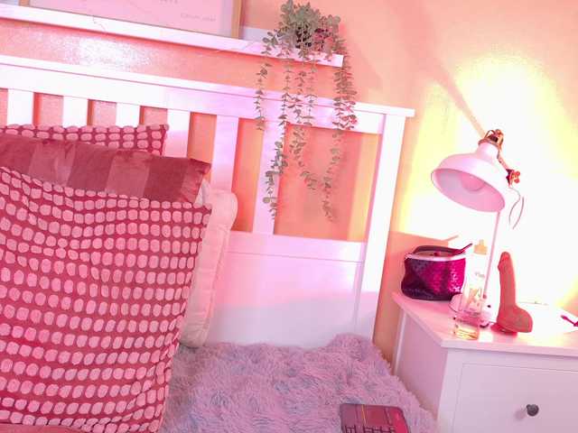  Kendalmiller chat room