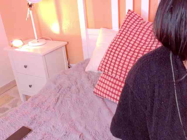 Kendalmiller webcam