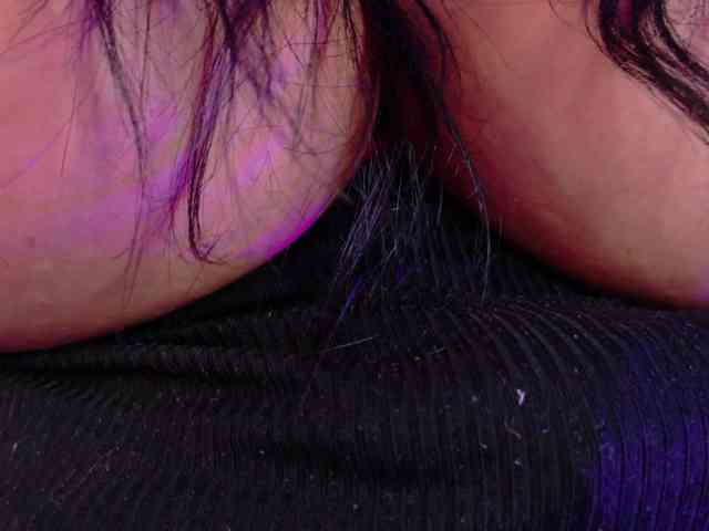 Kendalmiller webcam