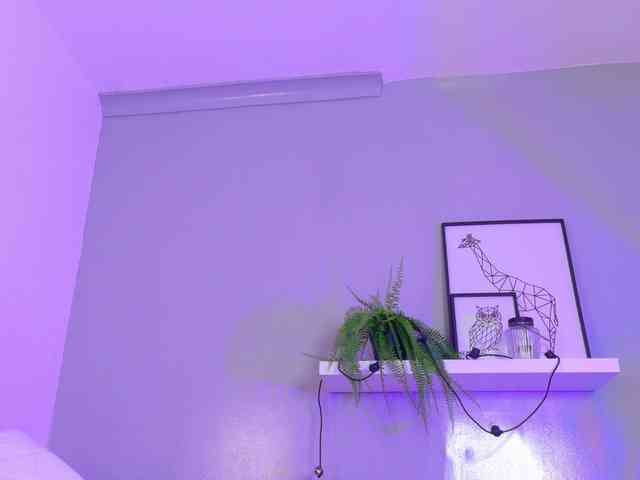 Kendalmiller webcam