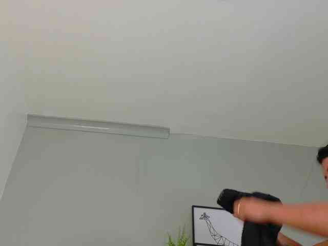 Kendalmiller webcam