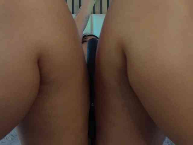 Kendalmiller webcam