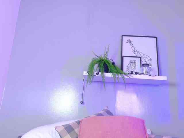 Kendalmiller webcam