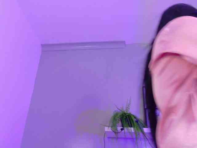 Kendalmiller webcam