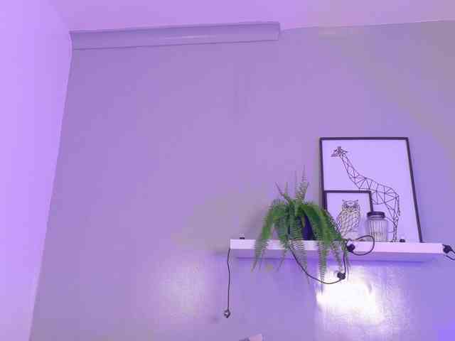 Kendalmiller webcam